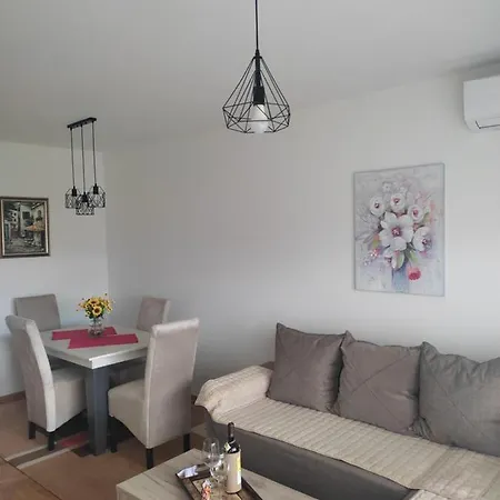 Apartman Petra Nis Exterior photo